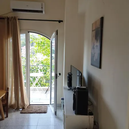 Rhm Relaxing Monthly דירה Akraifnio